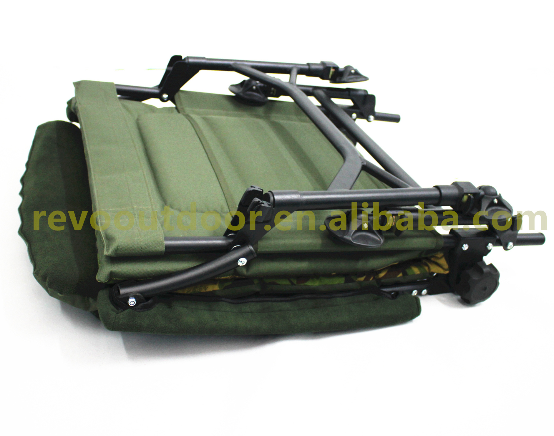 ReVos DPM Camo Fishing Folding Chair Hot Selling Folding Carp Fishing Bedchair