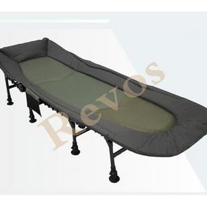 Carp Fishing Bedchair  600D Polyester Flat Structure Pillow Side Pockets Swivel Mud Feet Convient Bedchair Folding Bedchair