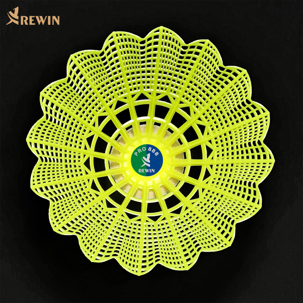 High Quality Reasonable Price Badminton Shuttlecock Quality Similar to Mavis 350 Nylon Shuttlecock Badminton