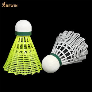 High Quality Reasonable Price Badminton Shuttlecock Quality Similar to Mavis 350 Nylon Shuttlecock Badminton