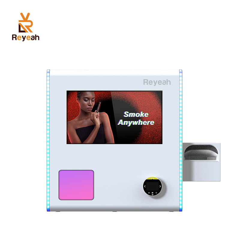 Card Reader Small vending machine condom Tissue Women Sanitary pad vending machine with 4G model Wifi