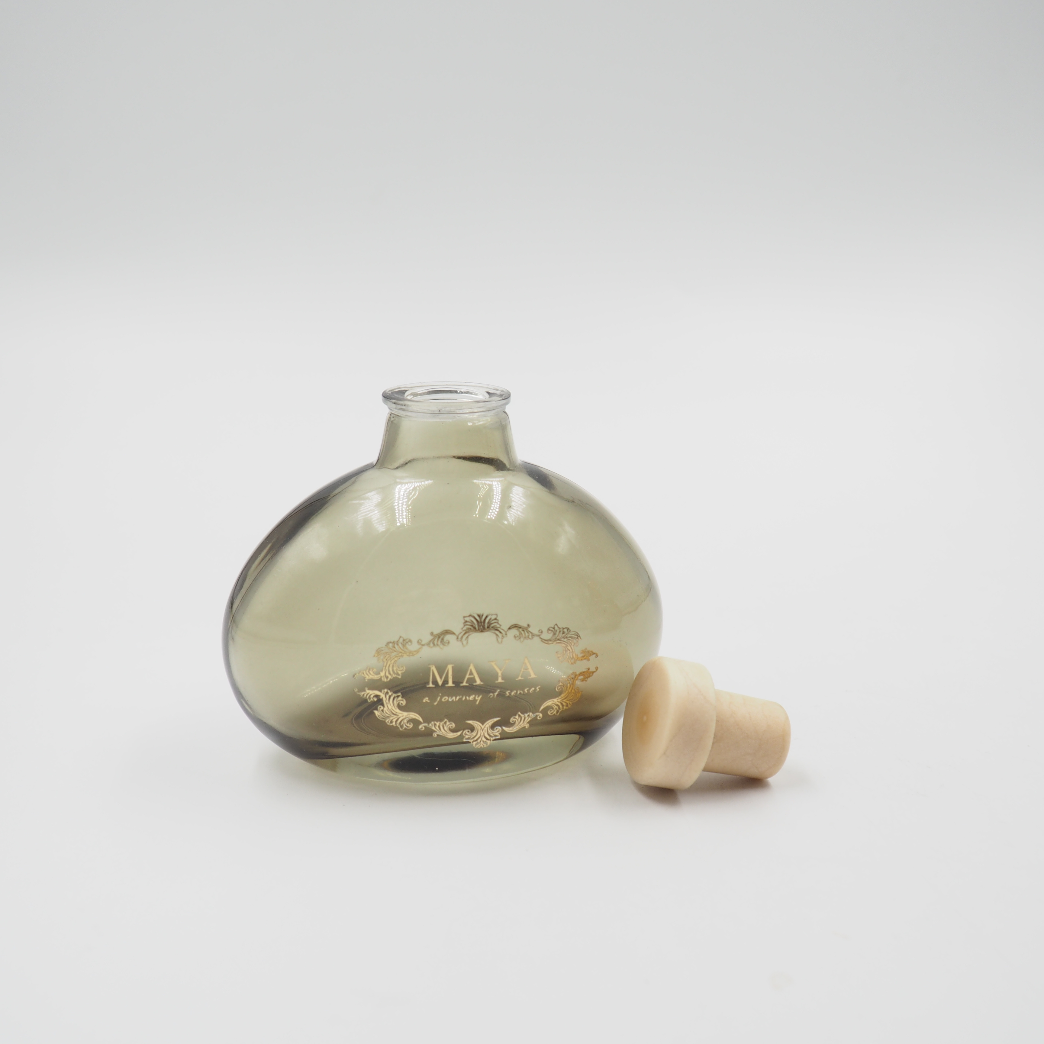 New Design 150ML Diffuser Aroma Glass Perfume Bottle With Wood Cap Aluminum Cap