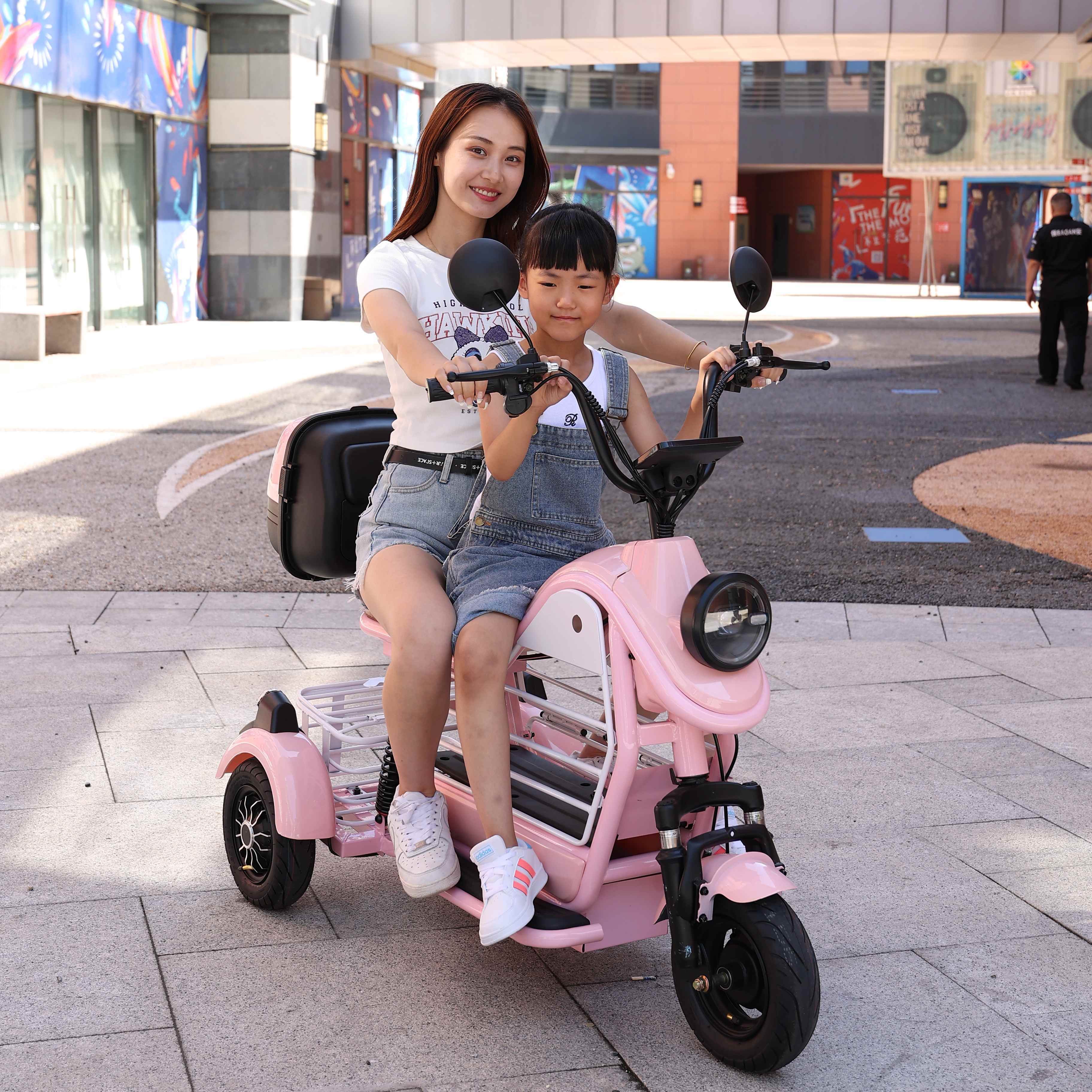 Cheap 14 inch fastest old people 48V/60V 20AH tricycle 3 wheel 500W electric mobility scooter