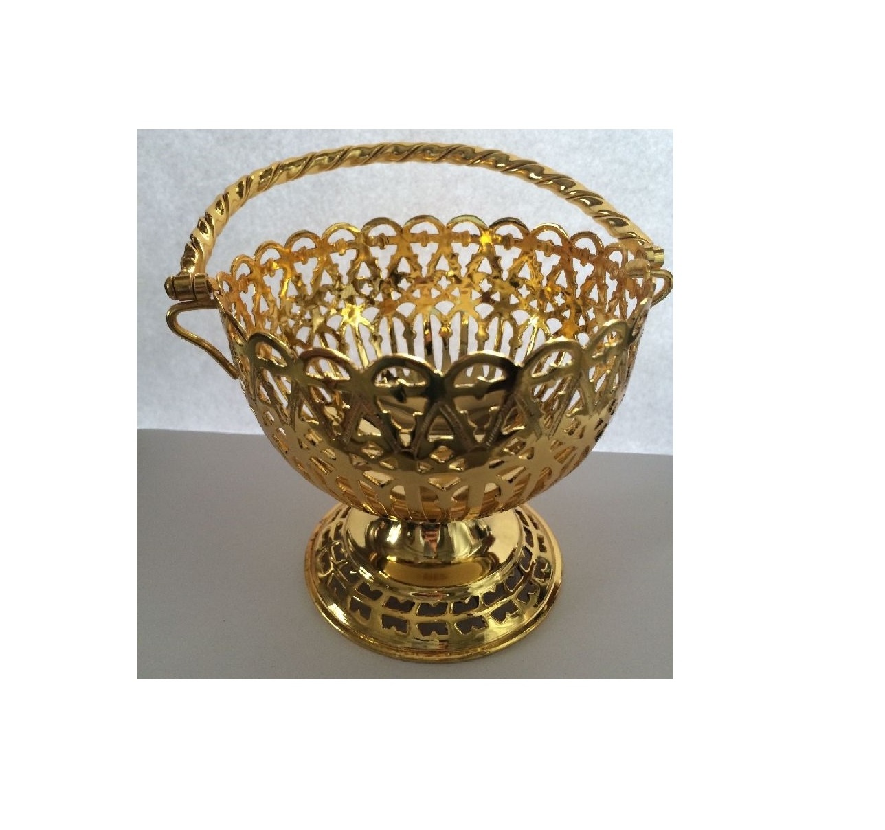 Vegetables And Fruits Storage Basket Premium Quality Round Shape Brass Basket From Manufacturer In India