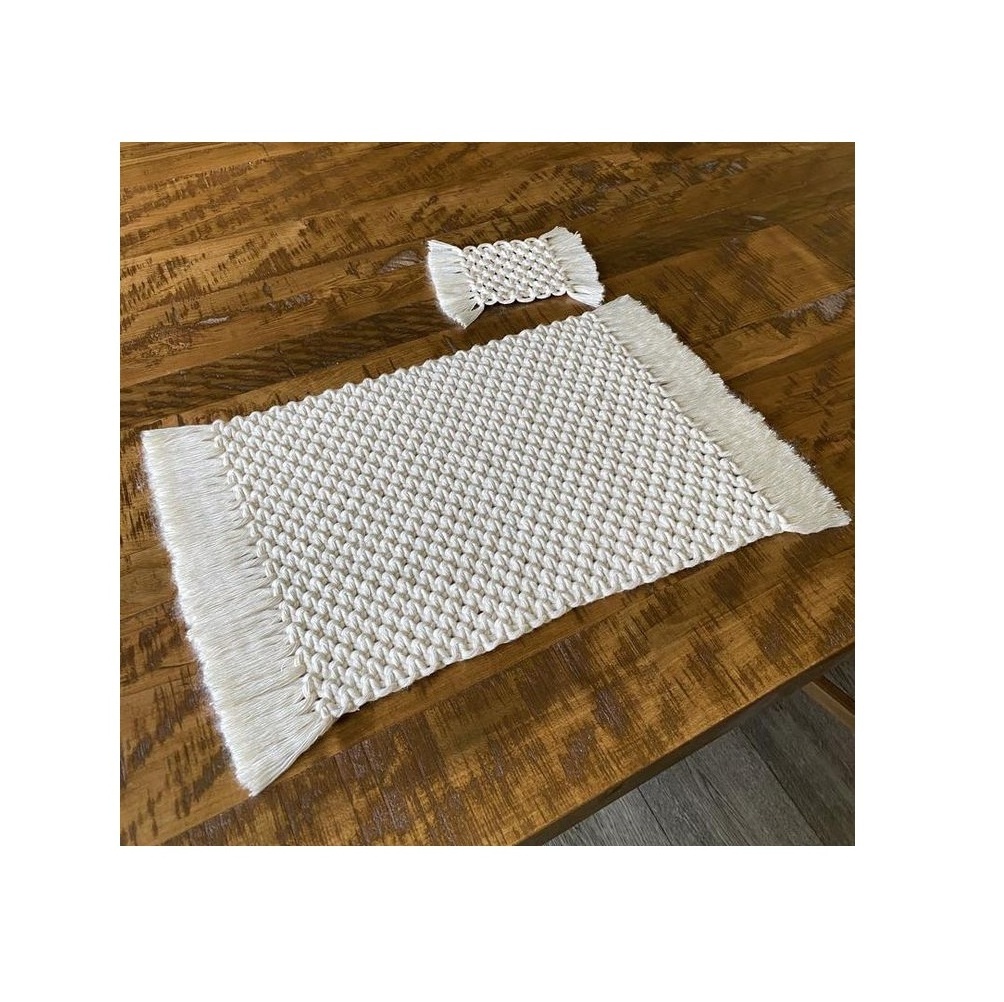 Established Theme Woven Placemats for Dining Table Natural Braided Rattan Corn Straw Wicker Plates Charger for Wedding