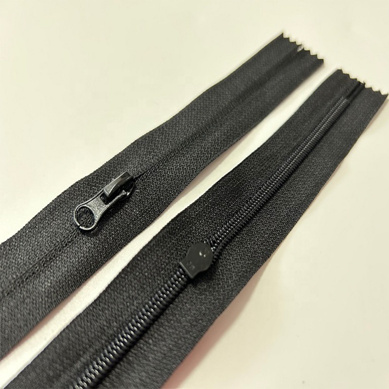 Zipper factory twisted nylon tape reversible zipper with black rubber slider 3# reverse waterproof nylon zippers