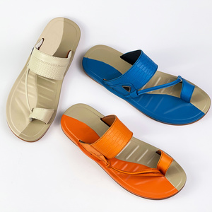 Wholesale high quality PU Africa style shoe white orange blue outdoor indoor soft arabic casual sandals slippers for men