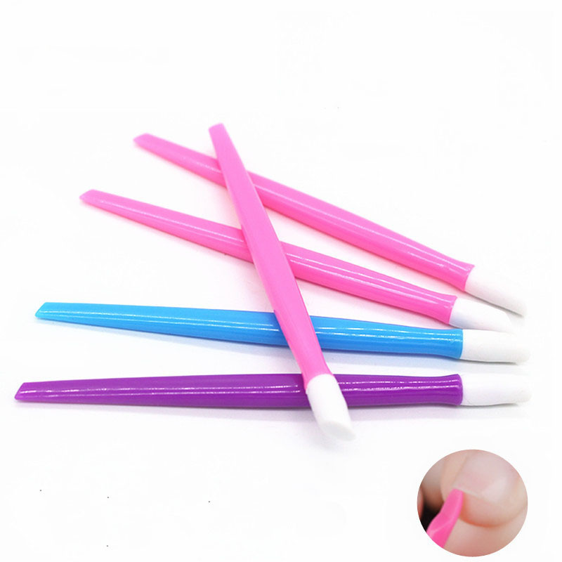 Professional Plastic Cuticle Pusher Hard Rubber Tipped Nail Cleaning Manicure Pushing Stick for Home Nail Salon