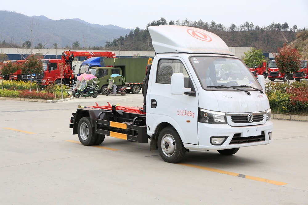 New 2/3/5 Ton mini Hook Arm Garbage Truck Roll On Roll Off small Garbage Truck With 2 cbm Garbage Dump Truck for sale