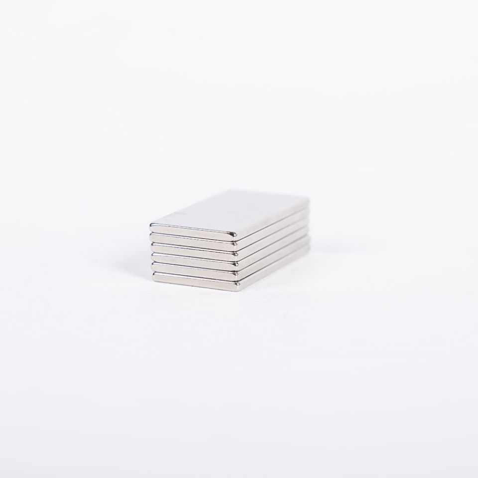 China Factory Wholesale N35 N52 NdFeB Neodymium Products Competitive Price Small Block Magnet