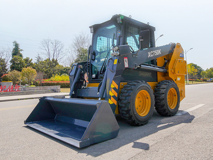 Chinese Famous Brand Xc770K 1.25 Ton Wheel Skid Steer Loader with powerful engine on hot sale