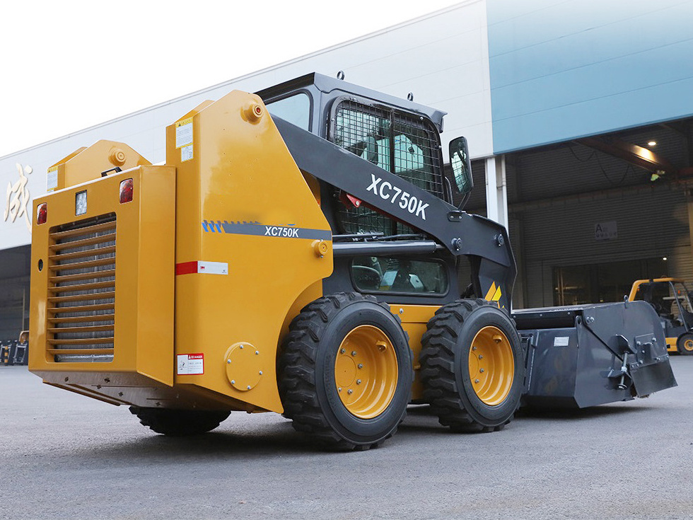 Chinese Famous Brand Xc770K 1.25 Ton Wheel Skid Steer Loader with powerful engine on hot sale