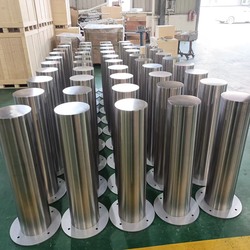 Wholesale Fixed Stainless Steel Bollards Outdoor Security Bollard Post Ss316 Metal Safety Protection Fixed Bollard