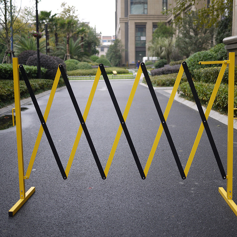 Factory Retractable Guardrail Fence Barrier Portable Metal Expandable Telescopic Road Safety Barriers