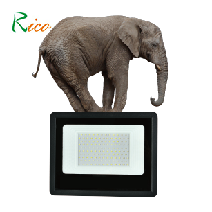 Garden light 100 watts IP67 solar led flood light remote control Solar Security Lights from Dusk to Dawn