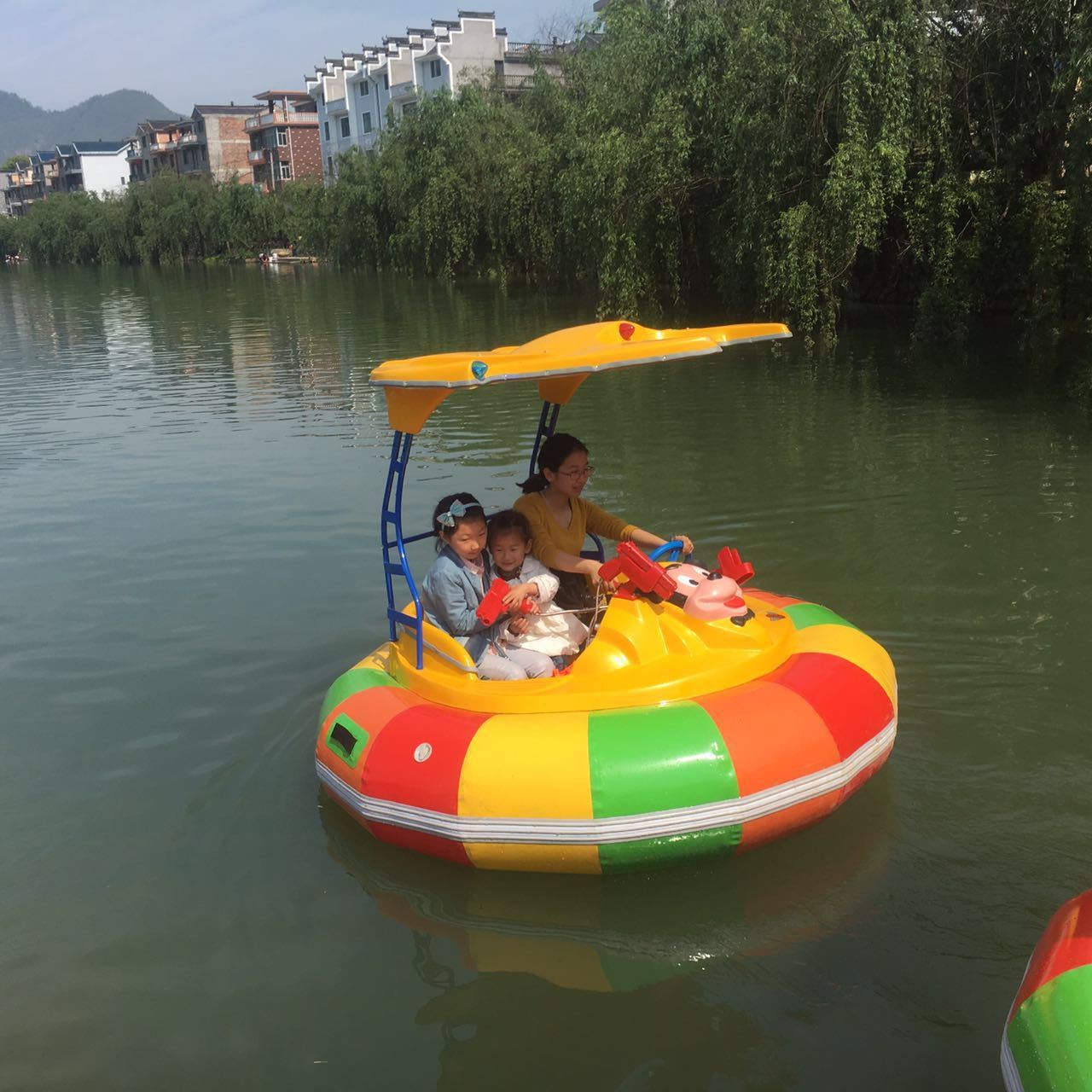 Baby inflatable pool bumper transparent inflatable bumper boat for sale