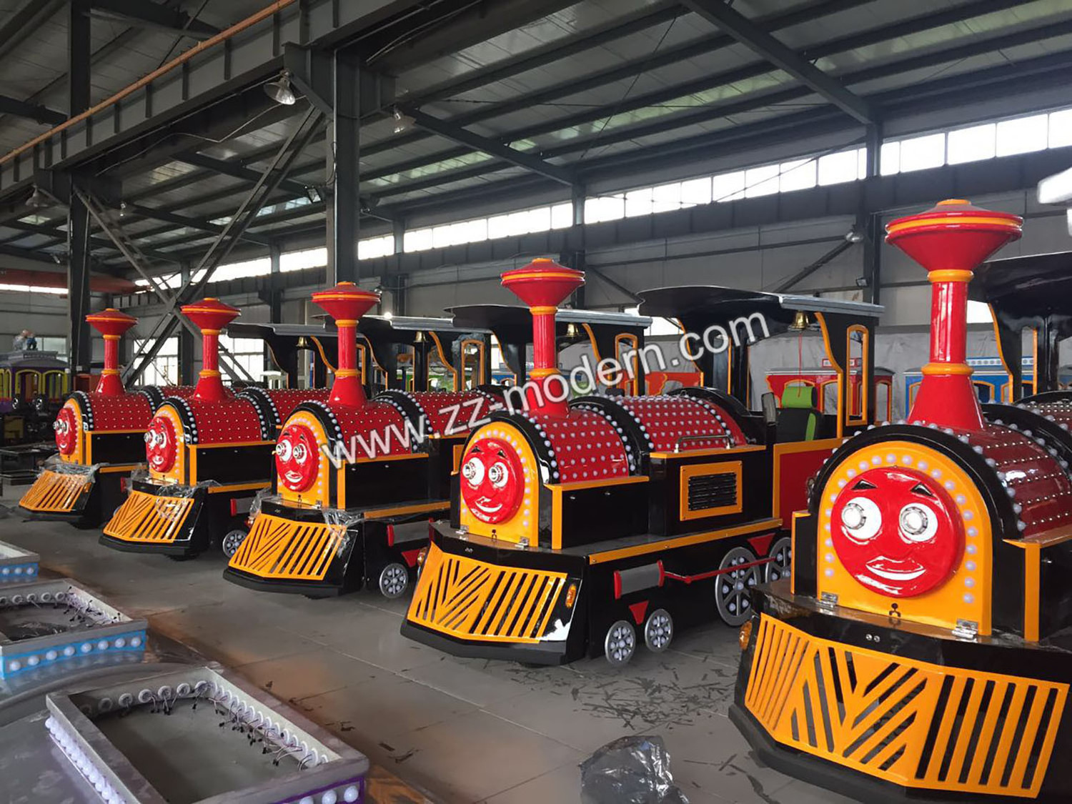 Factory manufacturer price fun backyard carnival games cheap kids electric small amusement park train ride on trains for sale