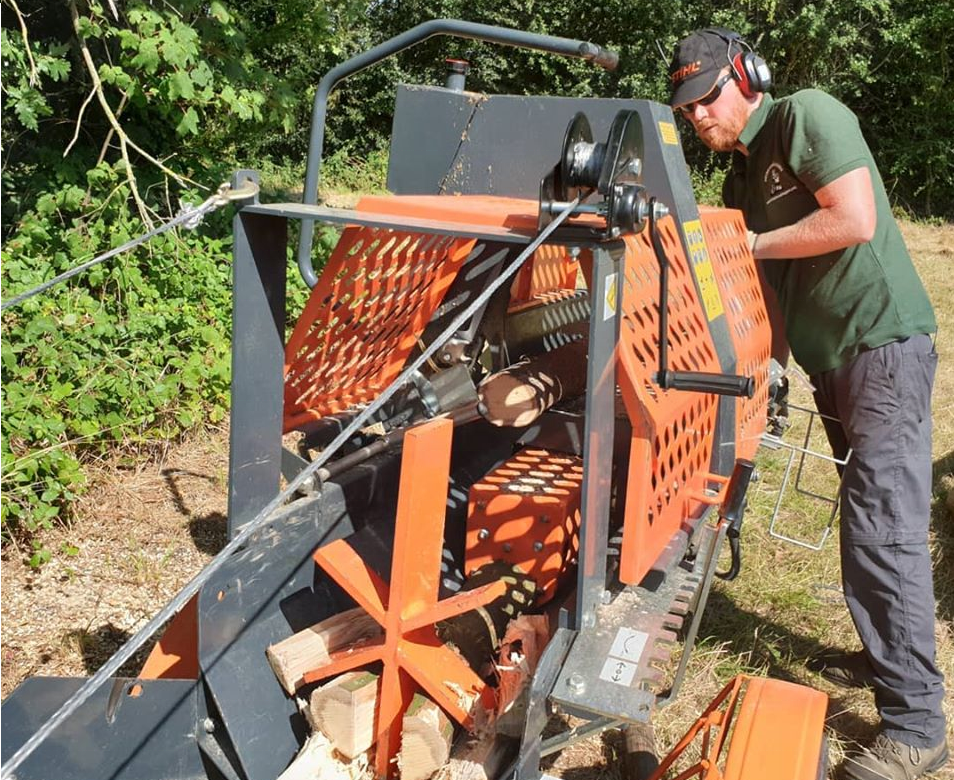 hydraulic control valve log splitter auto saw firewood processor with log lifter