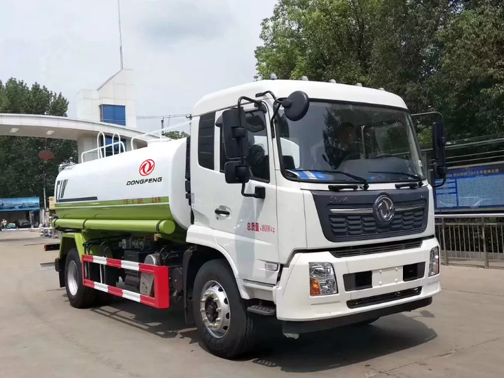 Dongfeng sprinkler 4x2 Watering Cart water bowser factory cheap price