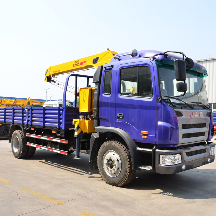 Chinese brand SQ5SK2Q truck mounted crane 5 ton low bed truck with crane