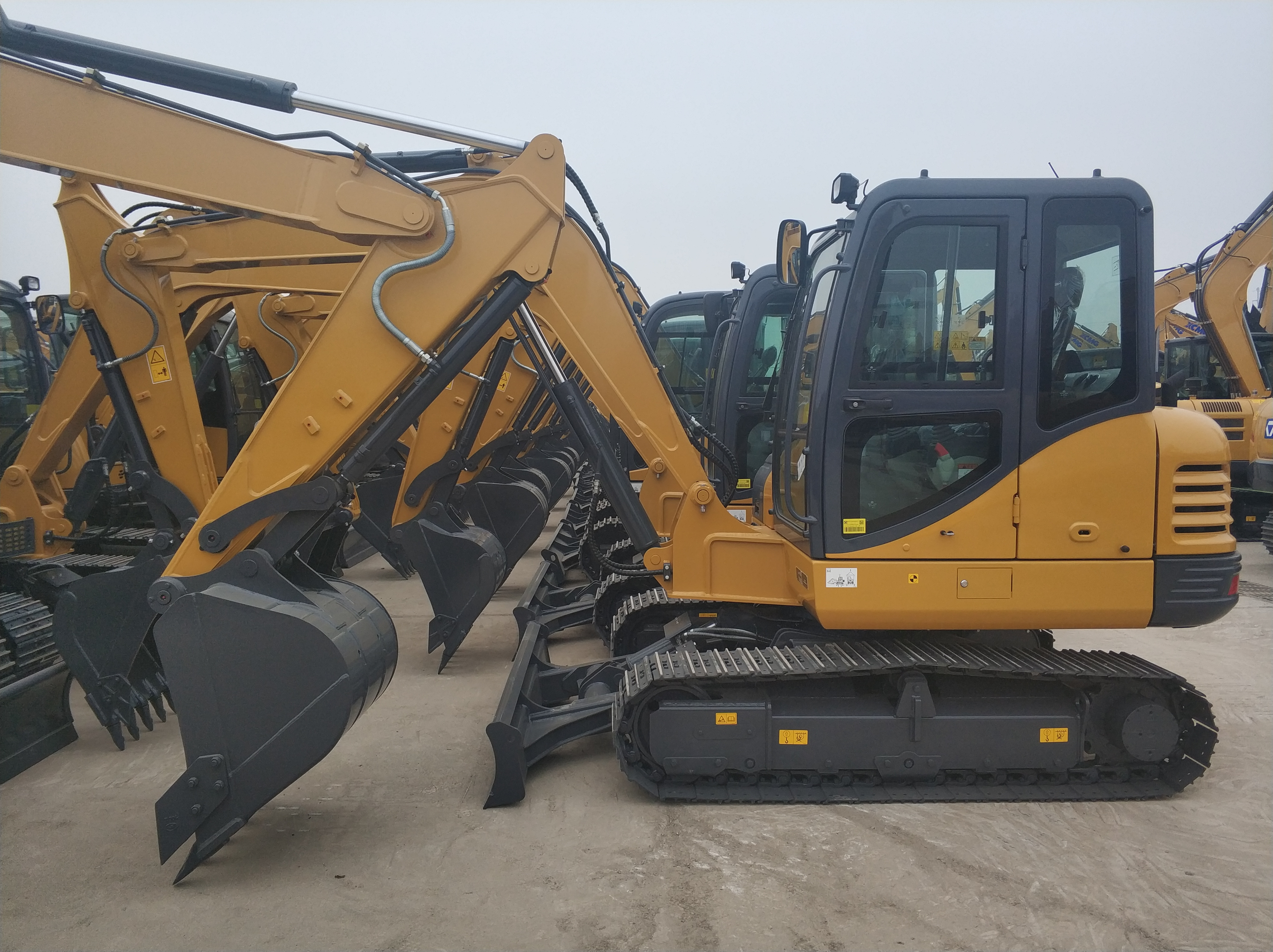 Popular xcm g 4 ton hydraulic crawler excavator XE40  in stock