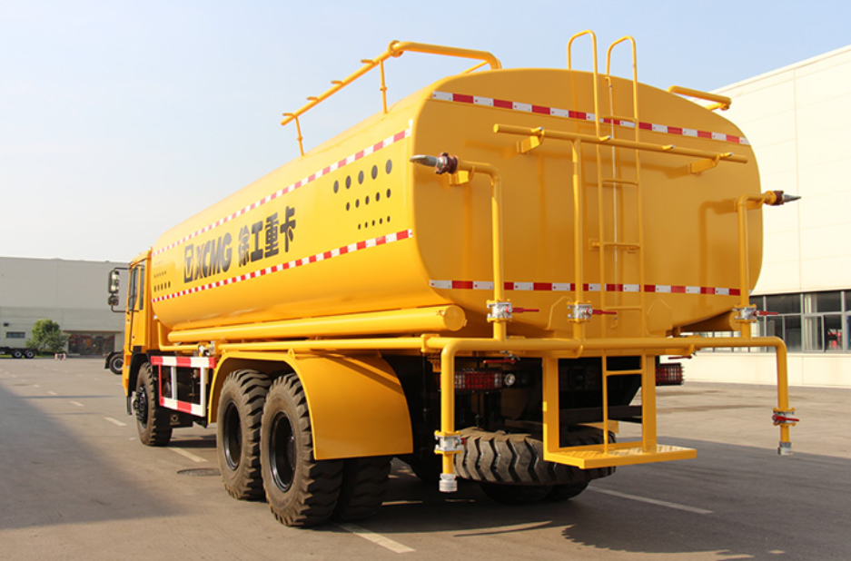 XCM G 40cbm NXG5650DTS water tank truck cheap price