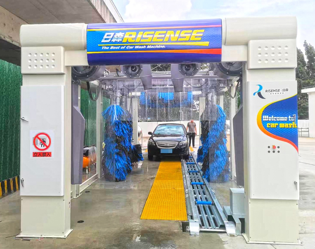 Risense Tunnel Car Wash Machine For Washing 50 Cars Per Hour