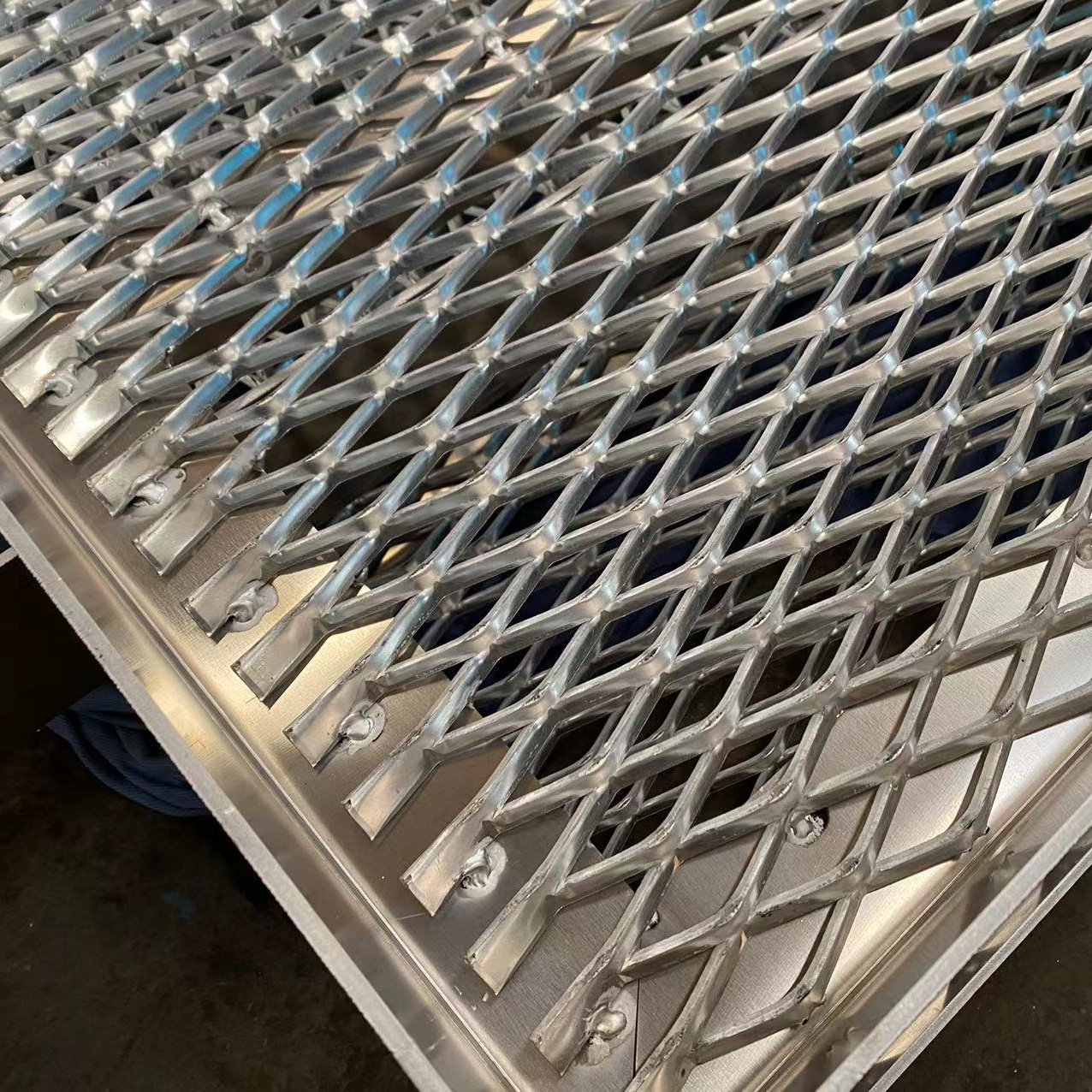 Aluminum Expanded Metal Mesh For Walkway Catwalk Platform