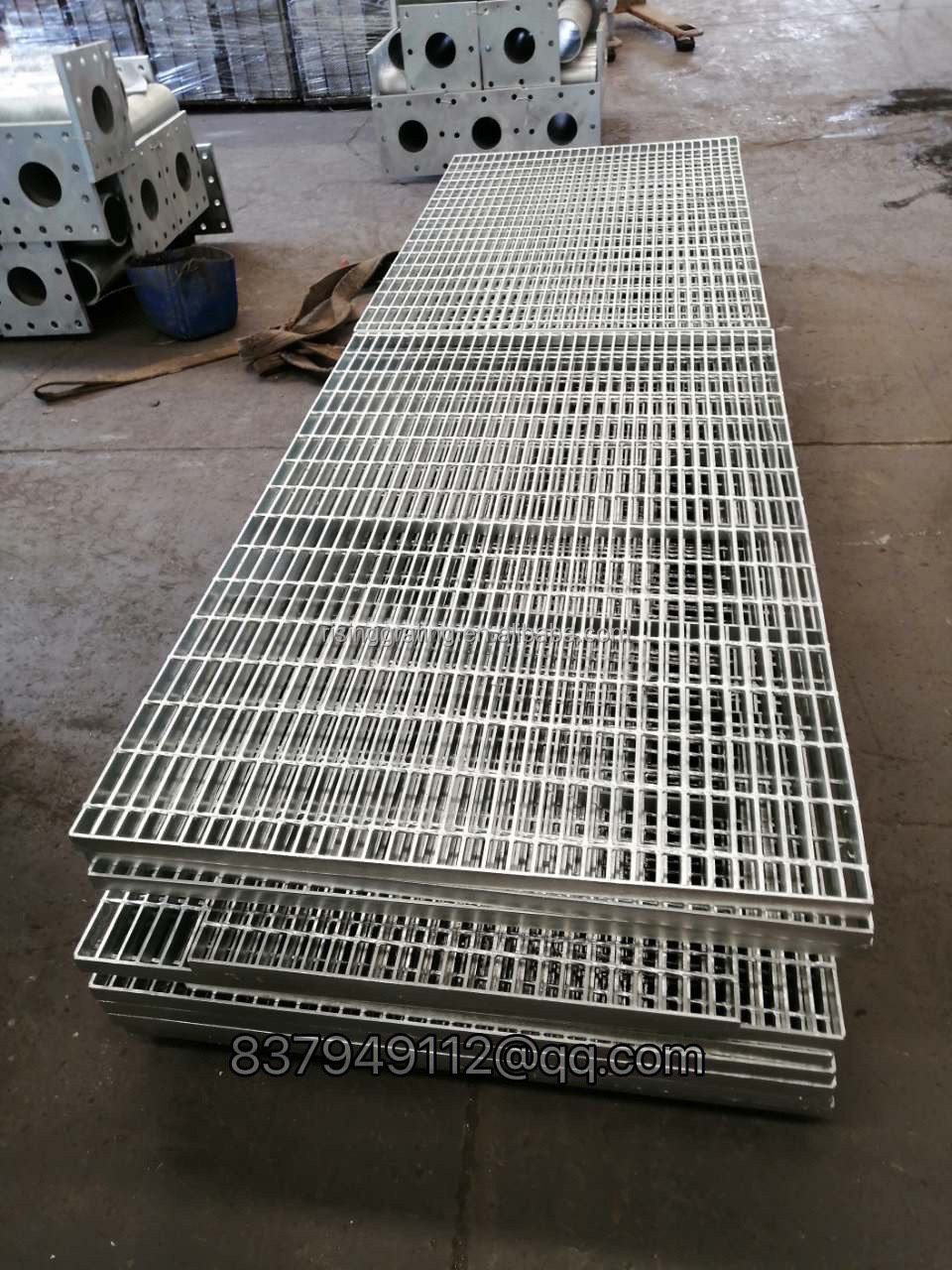 Metal Building Material stainless serrated style Heavy Duty 303/34/38 Hot Dip Galvanized Steel Bar Grate Floor Grating