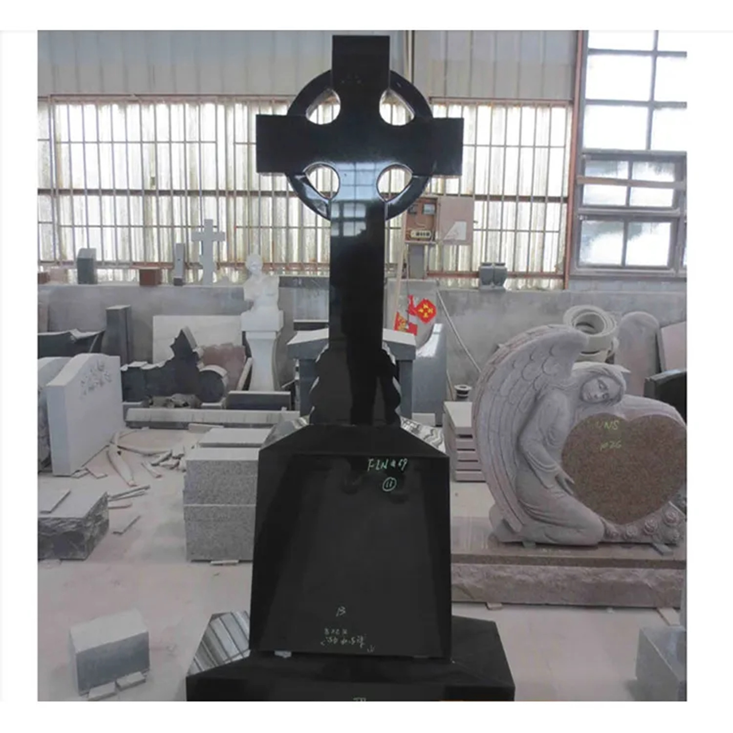 Customized Cross Craving Gravestones Absolute Black Granite European Monuments