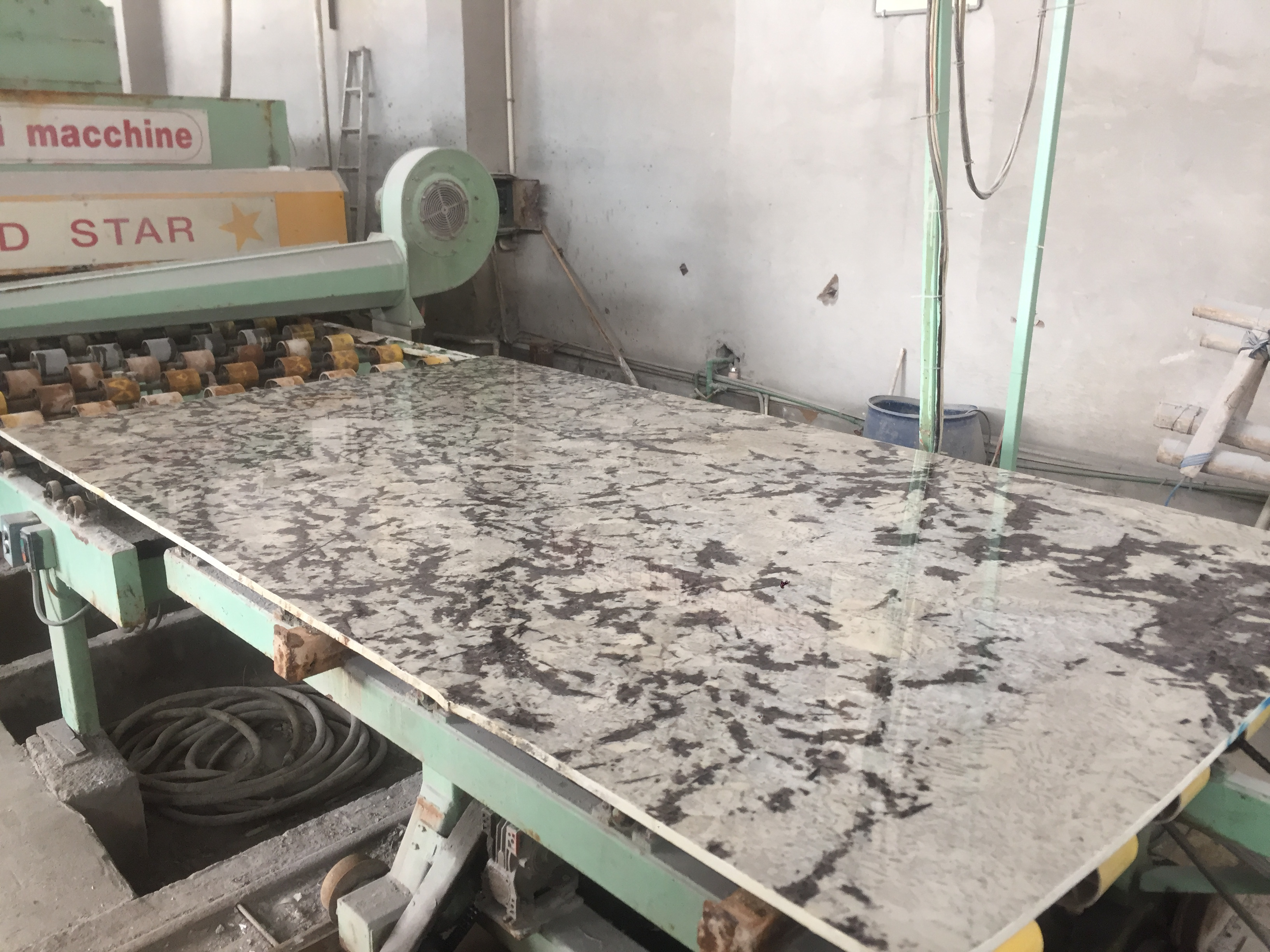 Wholesale Price Snow White Marble Slab Patagonia Marble Slab Tile Natural Luxury Stone Brazilian Snow Fox Marble