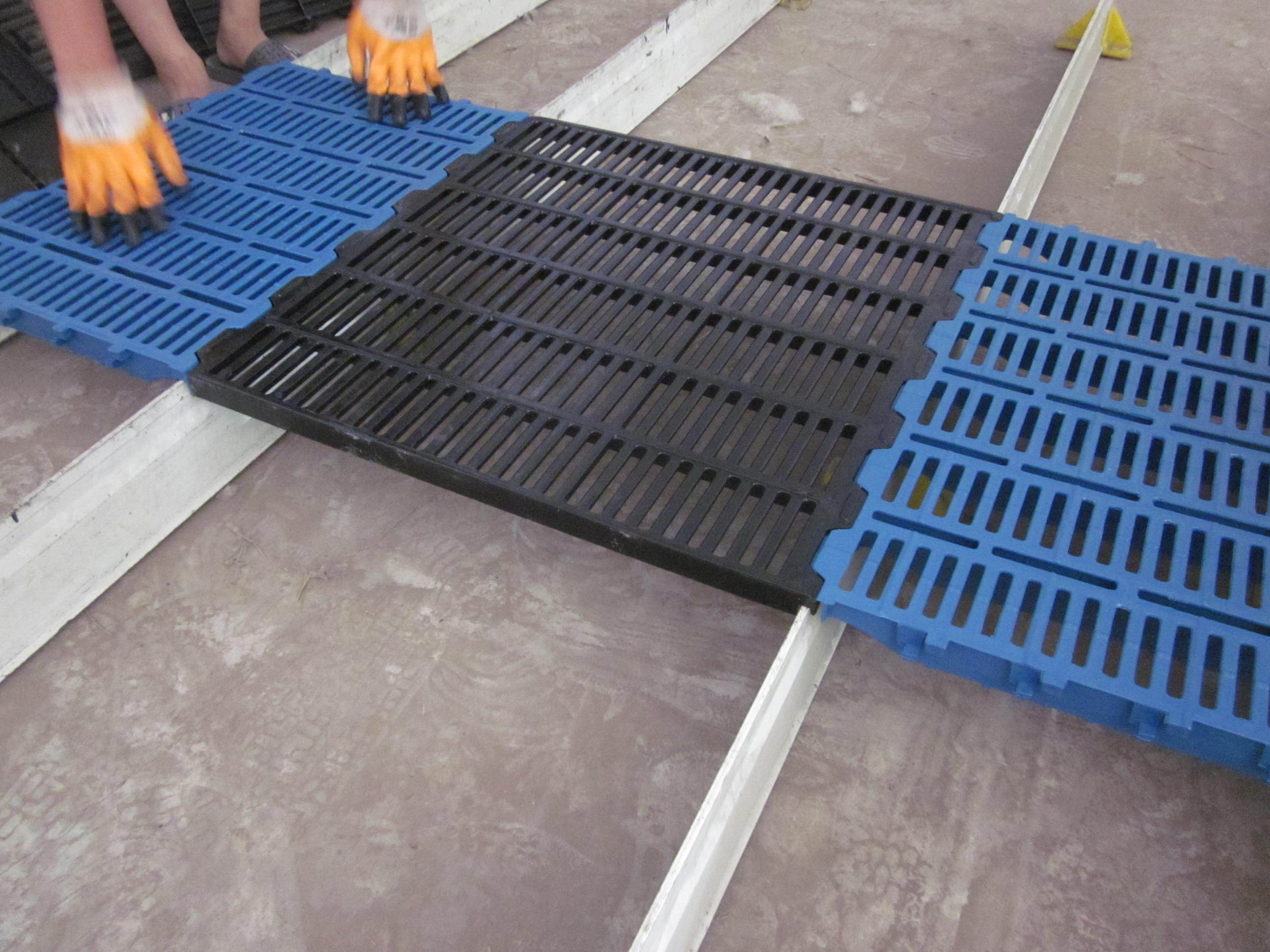 cast iron sow slats farrowing crate floor cast iron floor for pig