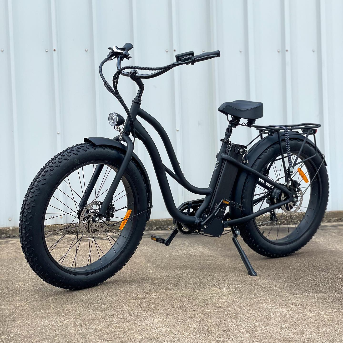 RISTAR featured product 26inch step through lithium power electric lady bike beach cruiser fat tire ebike