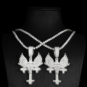 Hiphop Rapper Jewelry Born 2 Chaos Pendant Iced Out Cz Diamond Skull Celtic Cross Pendant Necklace with Angel Wing Necklace