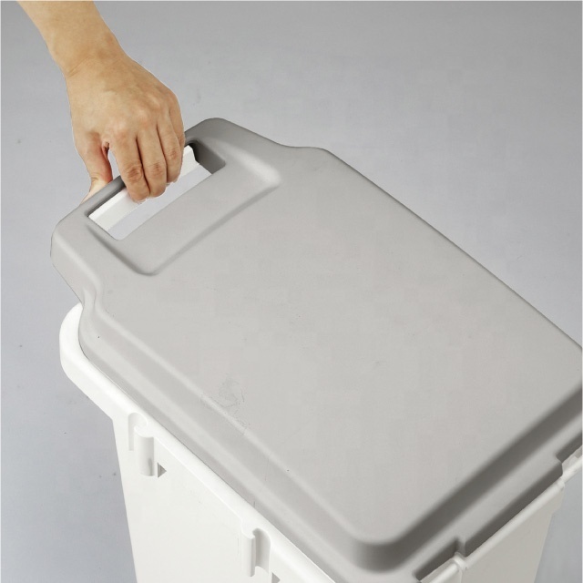 Safety and High quality reduce odor - creating seepage antimicrobial trash can with lockable handle lid