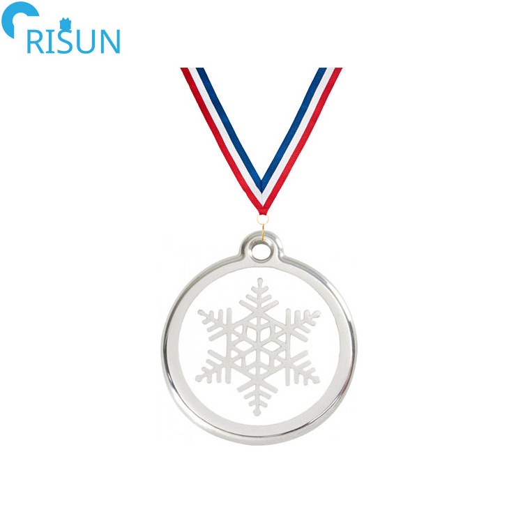 Customize Bespoke Unique Snowflake Winter Running Run Marathon Finisher Awards Medals Medalla Medallion Custom Snowflake Medal