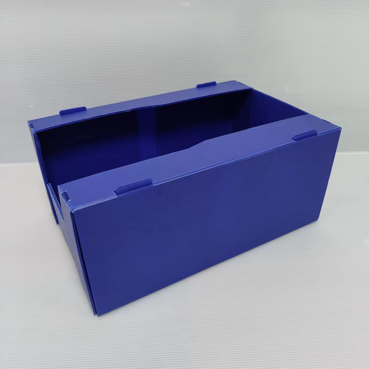 High quality stackable   corrugated plastic boxes picking bins for clothes storage box