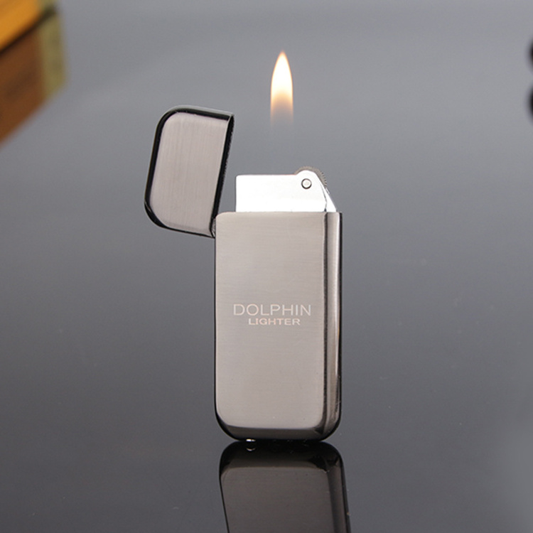 076 Wholesale Custom LOGO Metal lighter Refillable gas cigarette  lighters