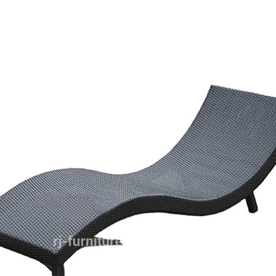 Folding Beach Chair Outdoor furniture sun lounger chair Rattan pool lounger