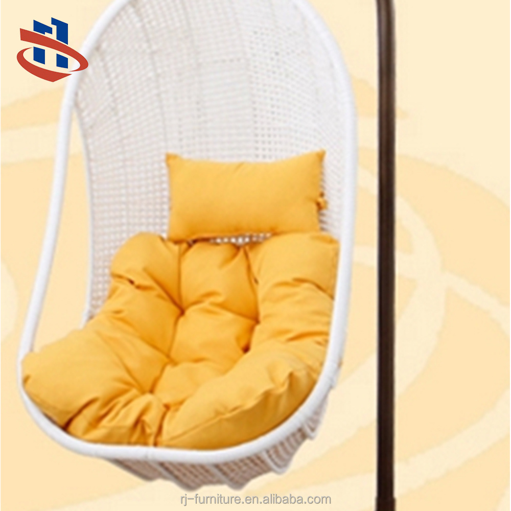 Outdoor Furniture Synthetic Wicker Swing Hanging Basket Swing Chair Luxury Metal Waterproof Modern Leisure Patio Swings