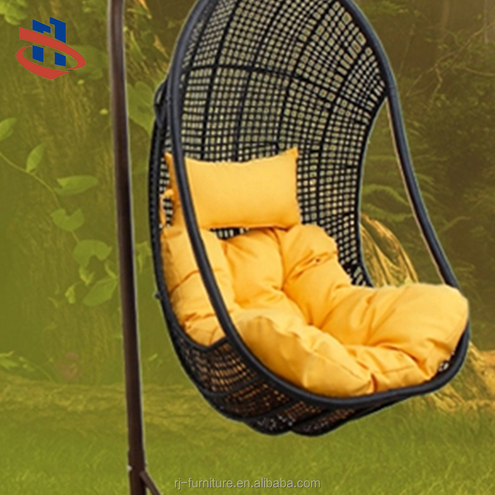 Outdoor Furniture Synthetic Wicker Swing Hanging Basket Swing Chair Luxury Metal Waterproof Modern Leisure Patio Swings