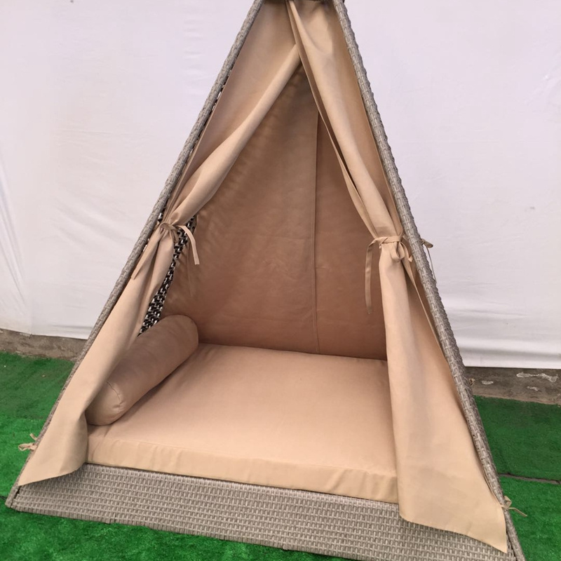 2023 High quality Outdoor sun protection leisure tent triangle rattan bed with soft cushion