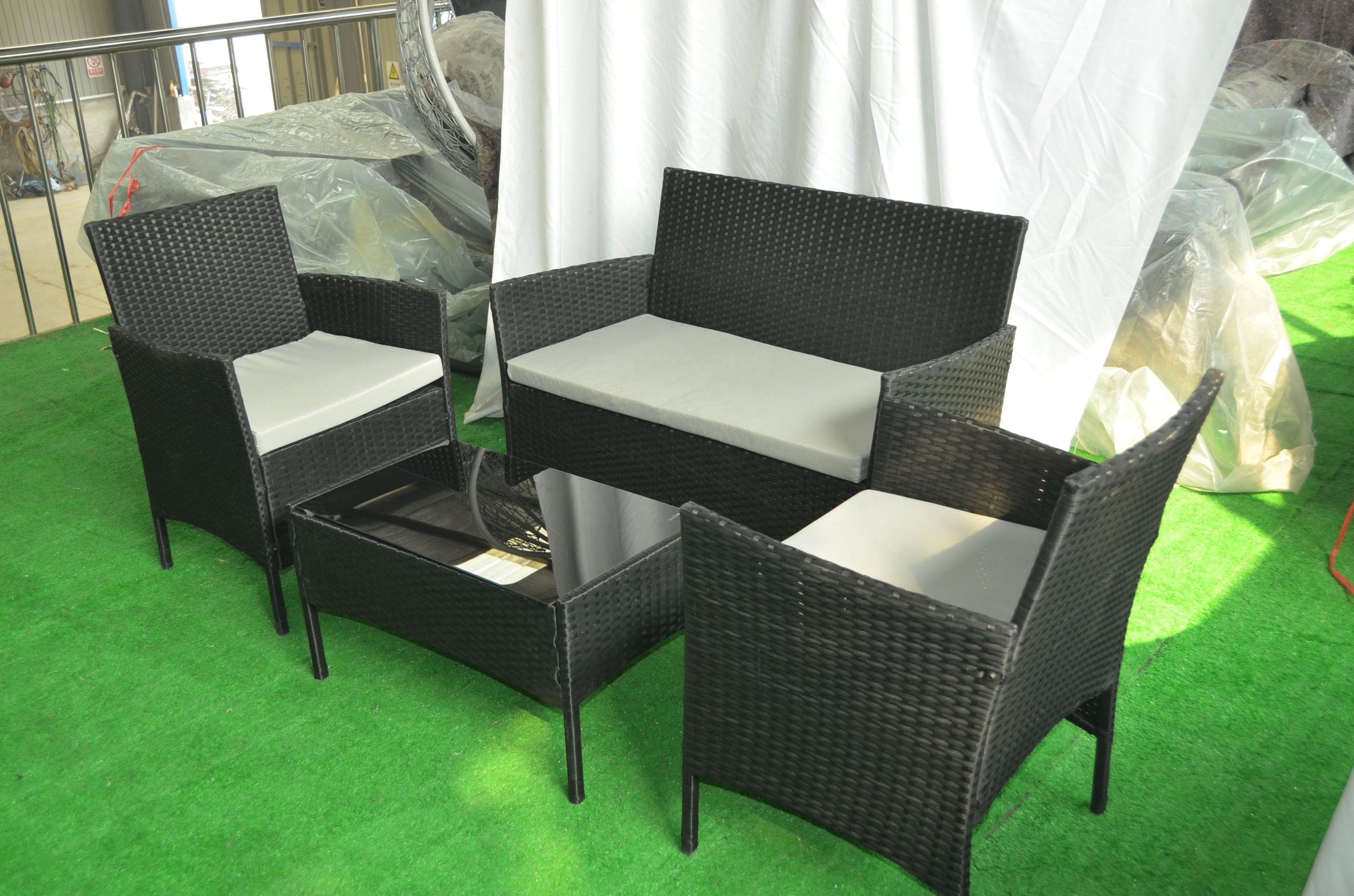 Cheap New Design Rattan Garden Outdoor Sofa Steel Industrial Patio Sofa Set Resin Wicker Outdoor Furniture One Seat