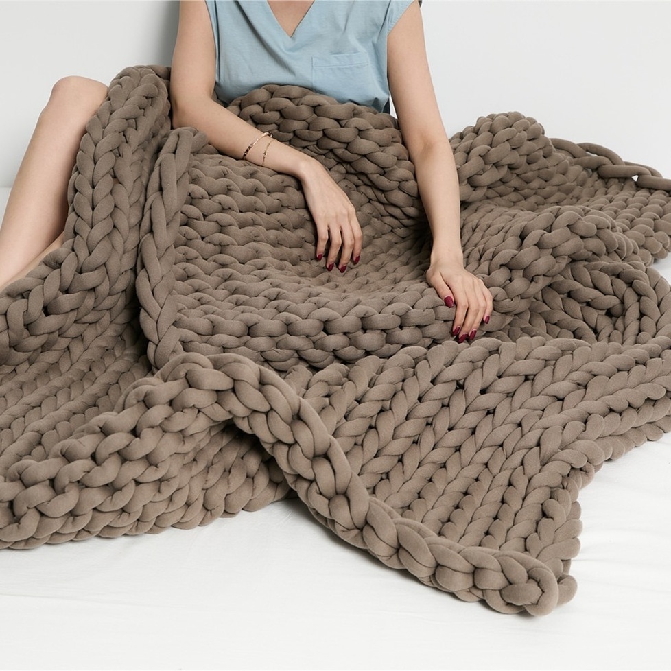 LLY OEKO-TEX Crochet Handmade Weight Tube Yarn Cotton Large Chunky Hand Knit Wool Throw Giant Knot Blanket for Pet Bed Chair Mat