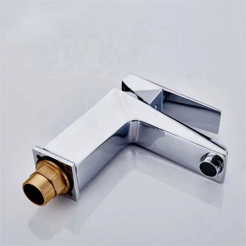 Brass Bathroom Tap Three Hole Basin Faucet for bathroom