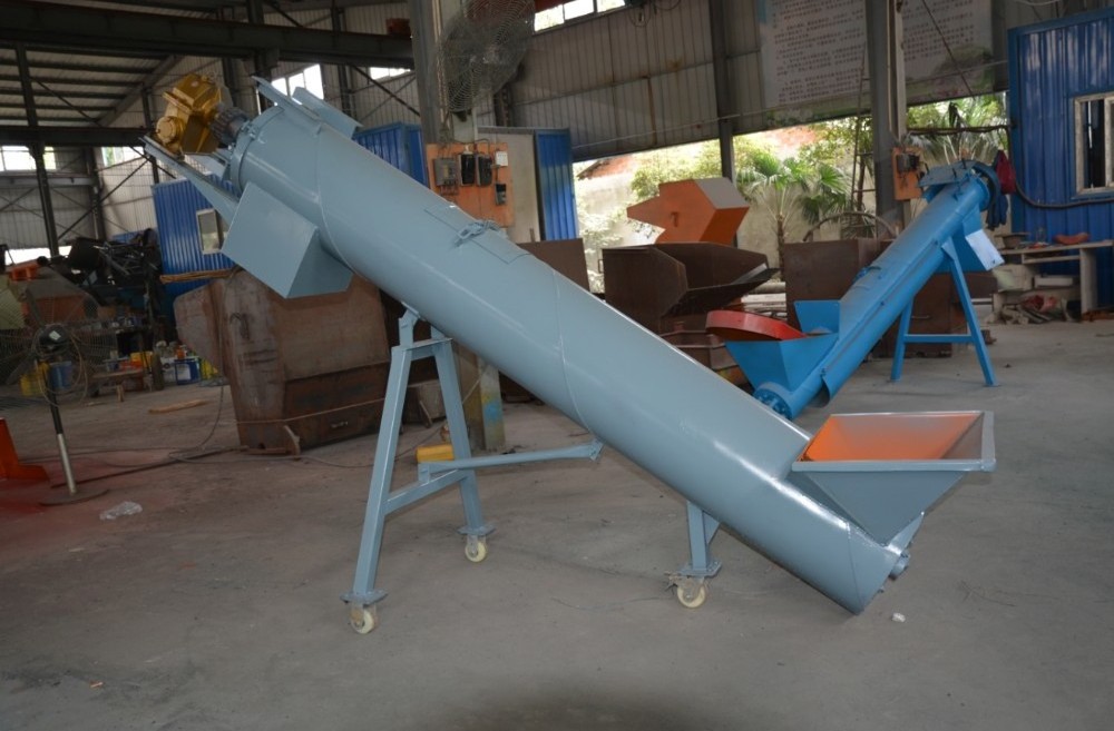 Large Capacity Helical Blade Inclined Screw Conveyor with Hopper