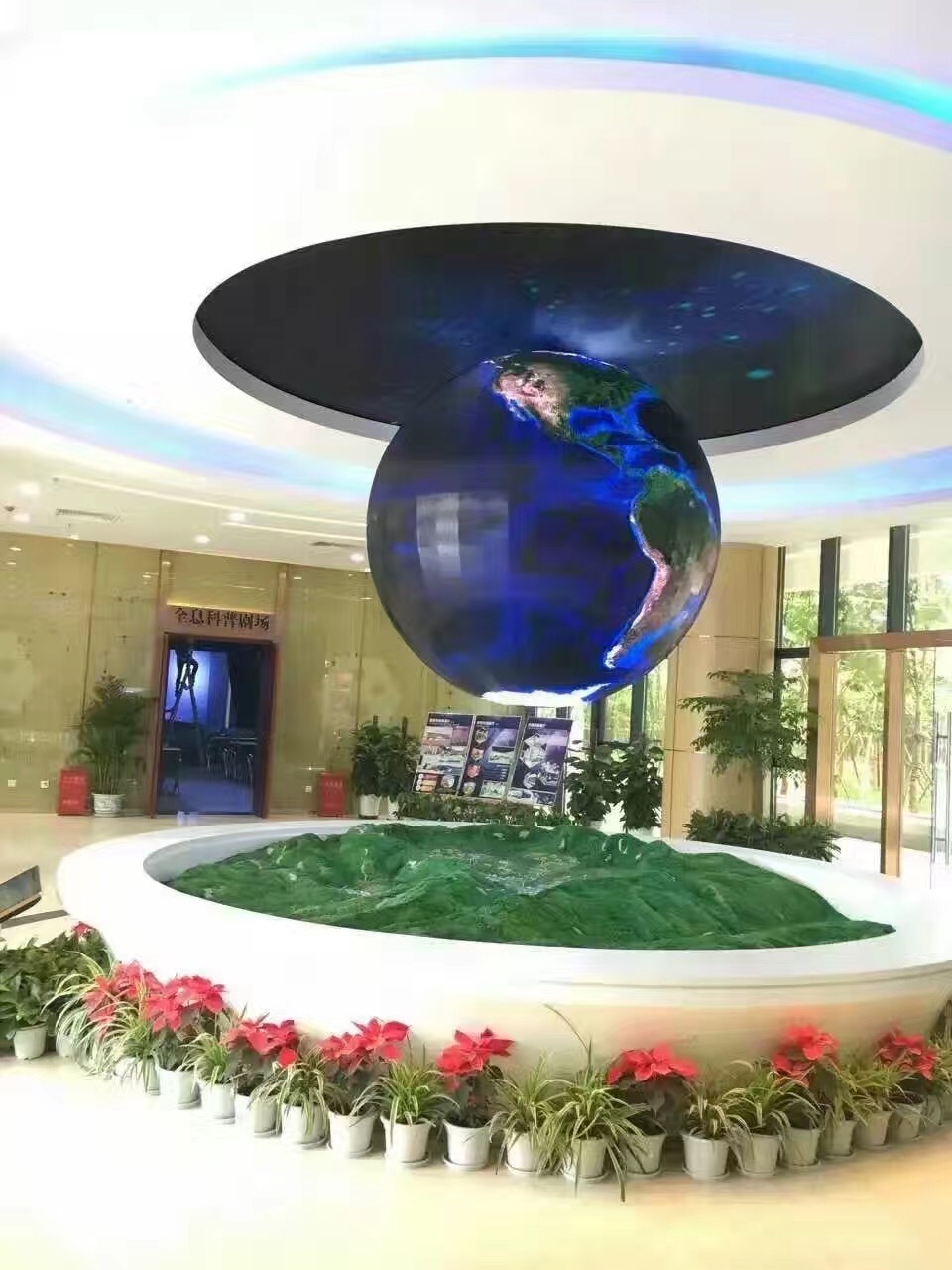 2022 indoor full color ball LED screens new design spherical led sphere display