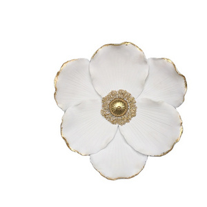 New Nordic Modern Home Wedding Gifts Hand Painted Gold and White Color Wall Resin Flower Decoration