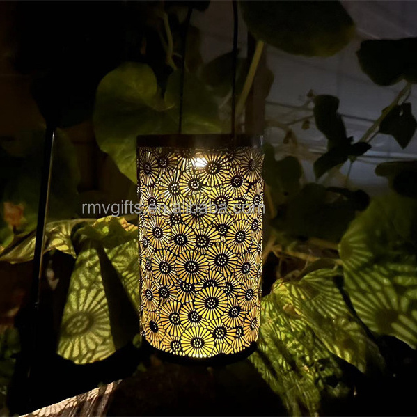 Outdoor Decor Metal Flower Pattern Lanterns Garden Landscape Black Iron Led Lanterns Solar Metal Hollow Lantern for Garden Decor