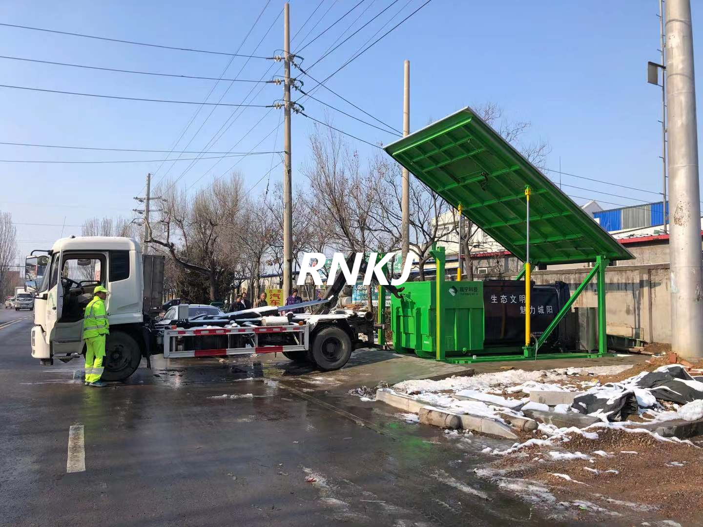 Solar Panel Recycling With Easy Open Lid Mobile Shredder Medical Waste Incinerator Cs1000 tons sealed dump Trash Cans Metal